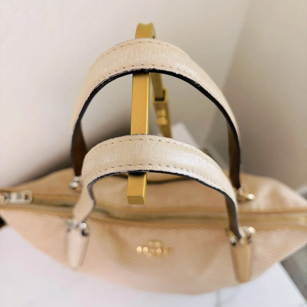 Coach stylish tote
